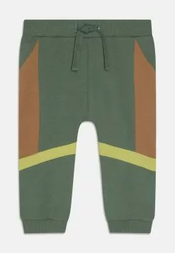 NAME IT Nbmbafio Unisex Set - Trainingsbroek - Laurel Wreath -Shirt Zacht Verkoop fa5de3b0859a4fae92098ec6ffaa76d2