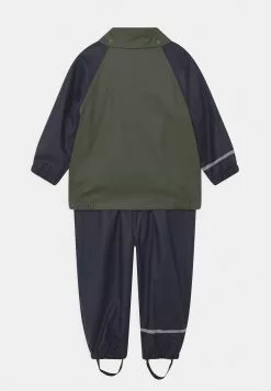 NAME IT Dry Color Block Rainwear - Regenjas - Dark Sapphire -Shirt Zacht Verkoop ff0490da82d64c8e9ebb752fd9b094c9